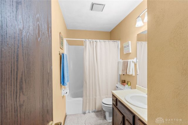 1662 Longbow Lane C, West Carrollton, OH 45449