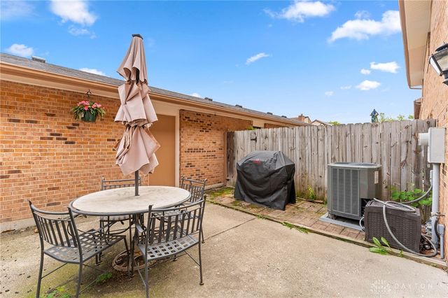 1662 Longbow Lane C, West Carrollton, OH 45449