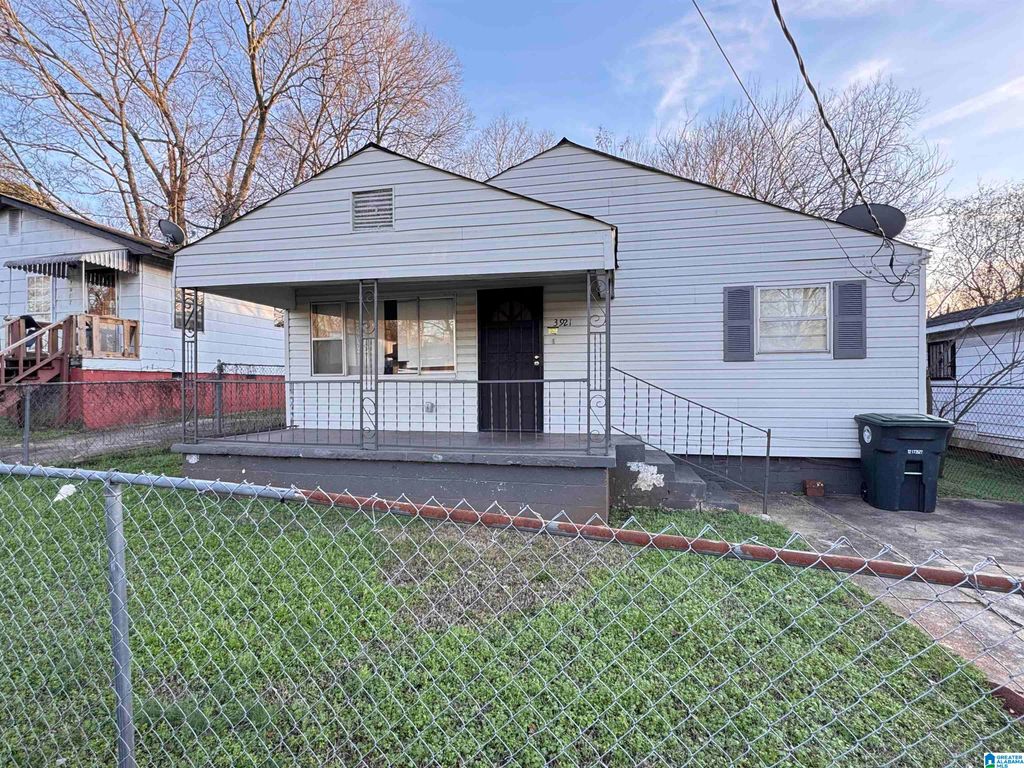 3921 VIOLA AVENUE SW, Birmingham, AL 35221