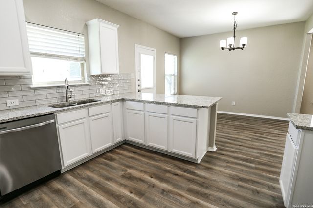 305 MAPLE WAY, New Braunfels, TX 78132