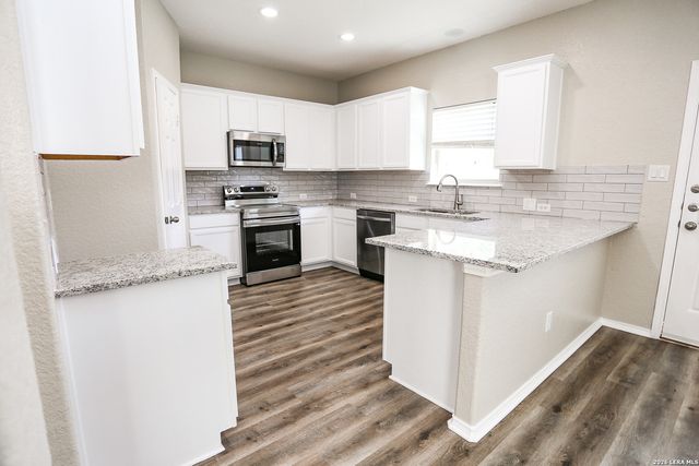 305 MAPLE WAY, New Braunfels, TX 78132