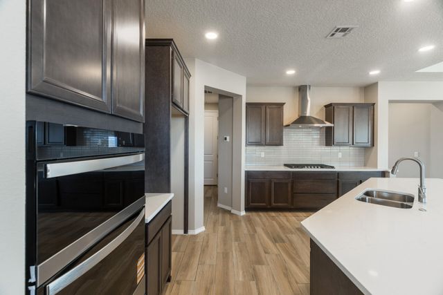 6817 Preston Road NE, Rio Rancho, NM 87144