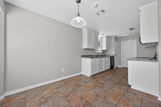 5834 Fallengate Drive, Spring, TX 77373