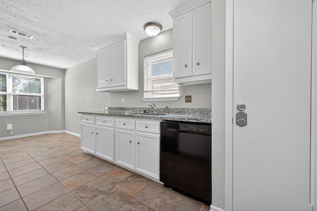 5834 Fallengate Drive, Spring, TX 77373