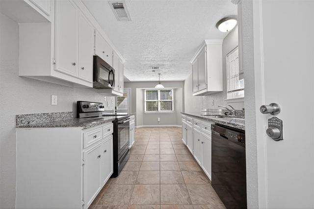 5834 Fallengate Drive, Spring, TX 77373