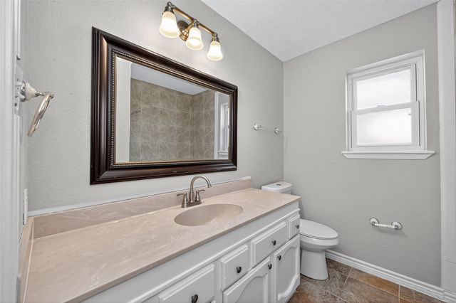 5834 Fallengate Drive, Spring, TX 77373