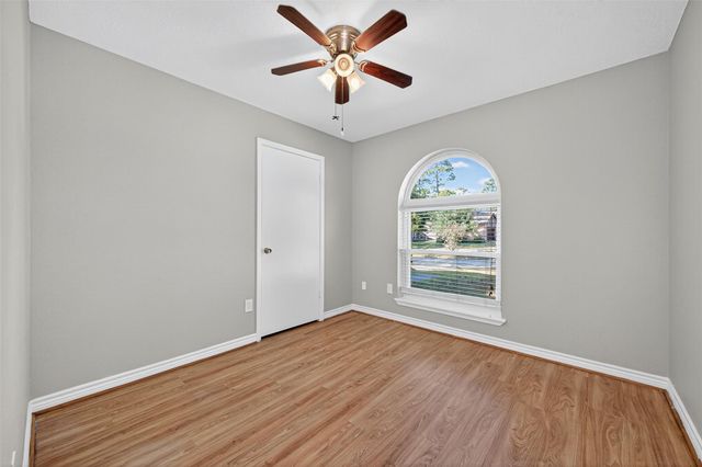5834 Fallengate Drive, Spring, TX 77373