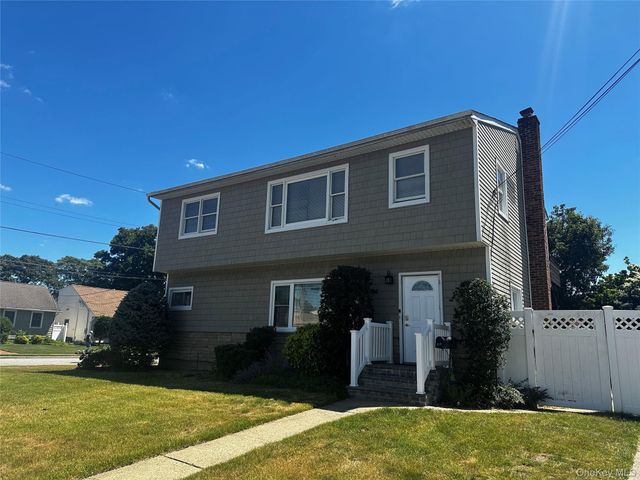 278 N 4th Street, Bethpage, NY 11714