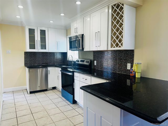 278 N 4th Street, Bethpage, NY 11714