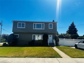 278 N 4th Street, Bethpage, NY 11714