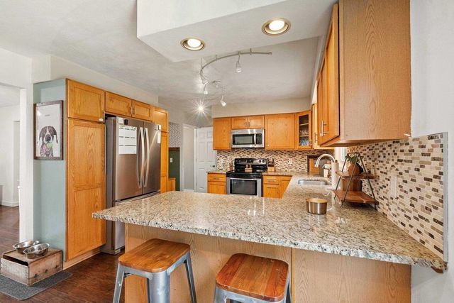 6258 Fox Run, Deforest, WI 53532