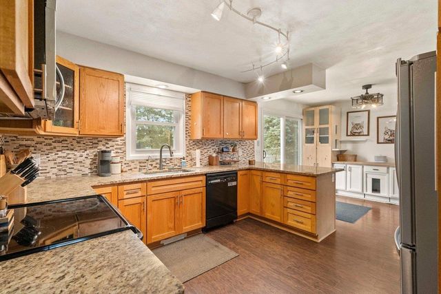 6258 Fox Run, Deforest, WI 53532