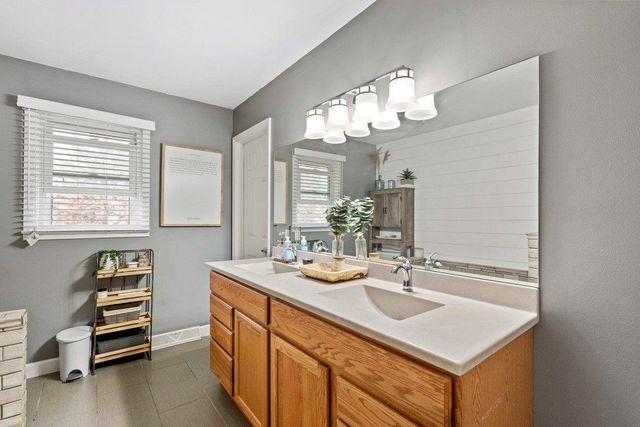 6258 Fox Run, Deforest, WI 53532