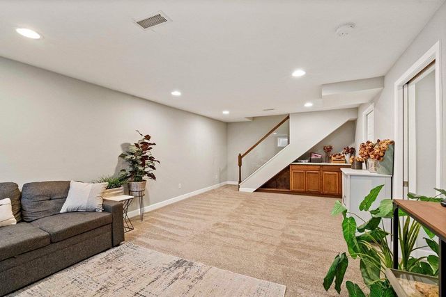 6258 Fox Run, Deforest, WI 53532