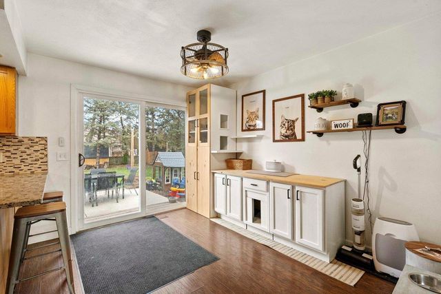 6258 Fox Run, Deforest, WI 53532