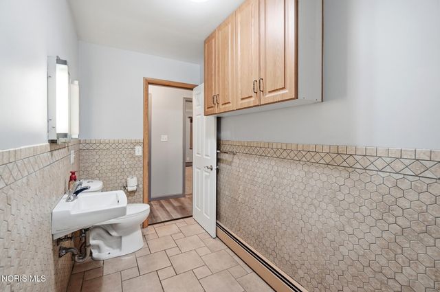 8308 Hawthorne Street, Neapolis, OH 43547