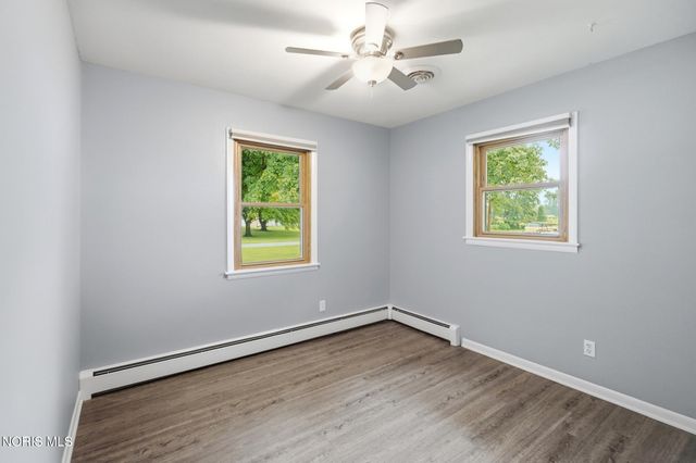 8308 Hawthorne Street, Neapolis, OH 43547