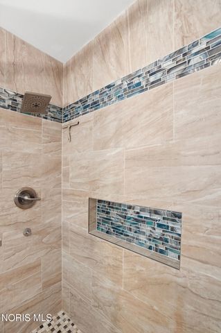 8308 Hawthorne Street, Neapolis, OH 43547