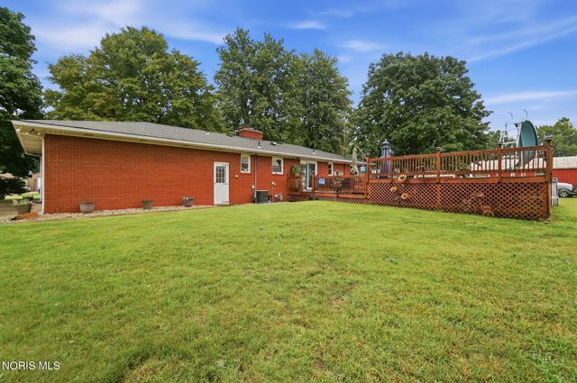 8308 Hawthorne Street, Neapolis, OH 43547