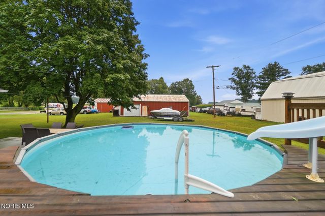8308 Hawthorne Street, Neapolis, OH 43547