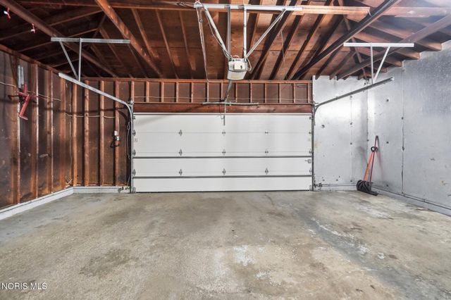 8308 Hawthorne Street, Neapolis, OH 43547