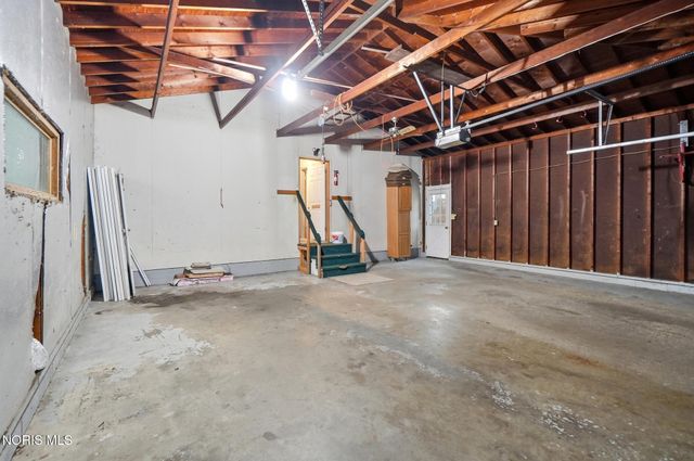 8308 Hawthorne Street, Neapolis, OH 43547