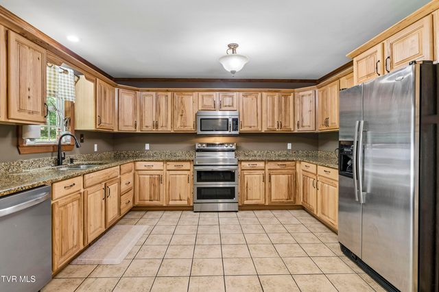 1690 Pleasant Grove Road, Bluff City, TN 37618