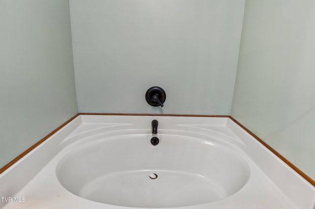1690 Pleasant Grove Road, Bluff City, TN 37618