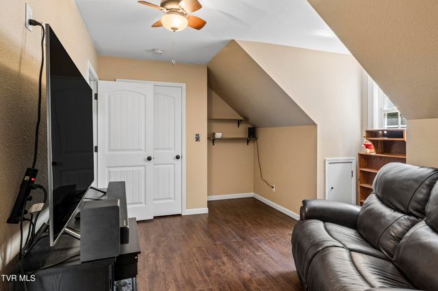 1690 Pleasant Grove Road, Bluff City, TN 37618