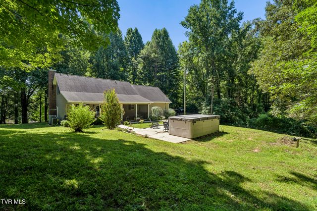 1690 Pleasant Grove Road, Bluff City, TN 37618