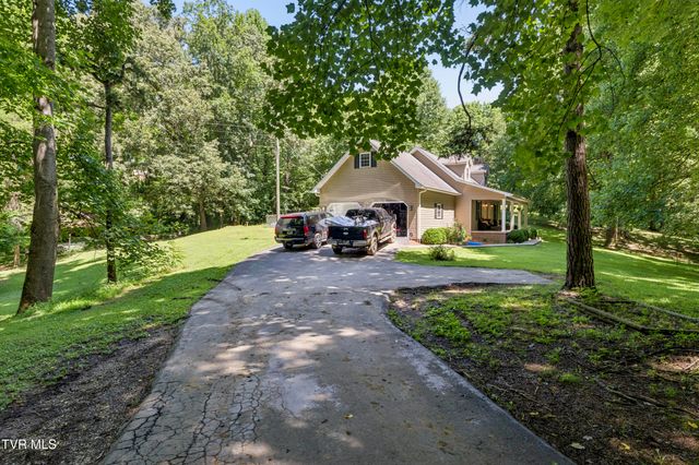 1690 Pleasant Grove Road, Bluff City, TN 37618