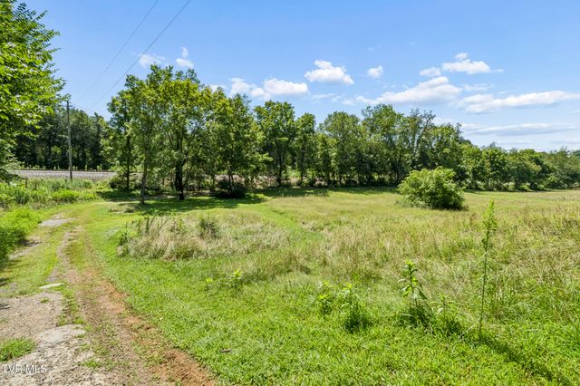 1690 Pleasant Grove Road, Bluff City, TN 37618
