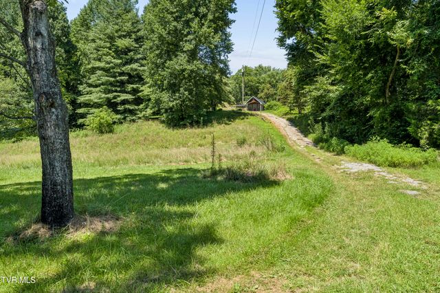 1690 Pleasant Grove Road, Bluff City, TN 37618
