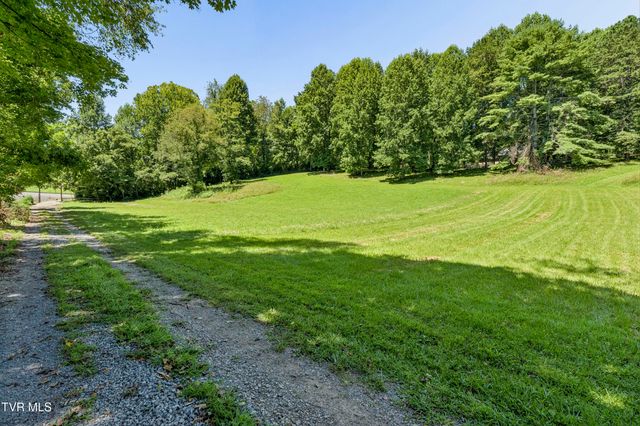 1690 Pleasant Grove Road, Bluff City, TN 37618