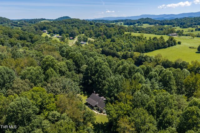 1690 Pleasant Grove Road, Bluff City, TN 37618