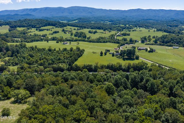 1690 Pleasant Grove Road, Bluff City, TN 37618