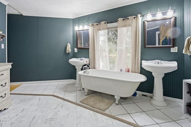 231 Iseringhausen Road, Church Point, LA 70525