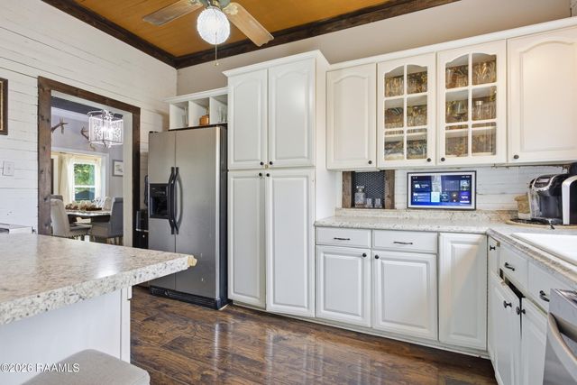 231 Iseringhausen Road, Church Point, LA 70525