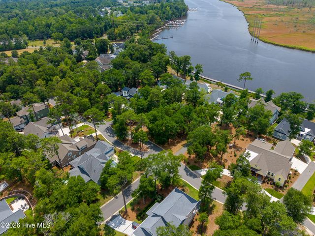 3627 White Cliffs Drive, Castle Hayne, NC 28429