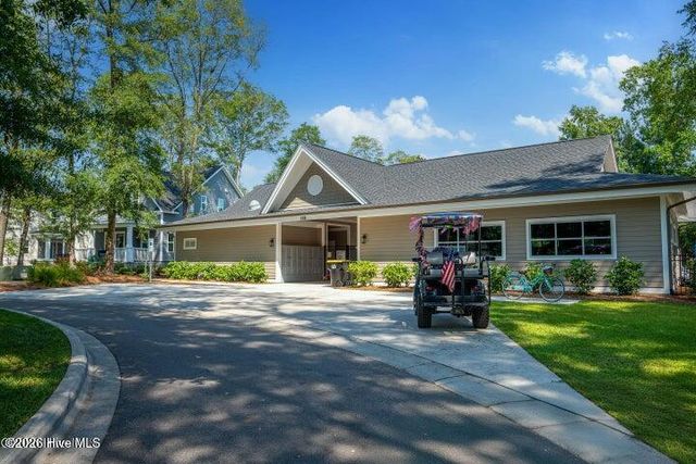 3627 White Cliffs Drive, Castle Hayne, NC 28429