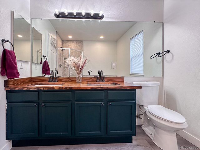 19931 E 59th Drive, Aurora, CO 80019