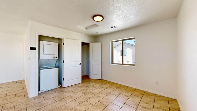 2609 Stryker Road SE, Albuquerque, NM 87106
