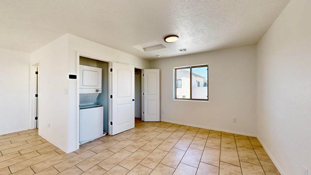 2609 Stryker Road SE, Albuquerque, NM 87106