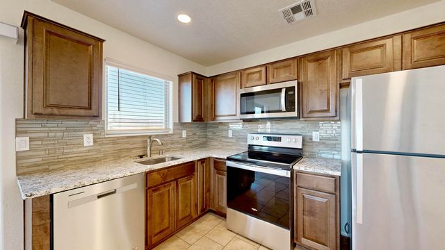 2609 Stryker Road SE, Albuquerque, NM 87106