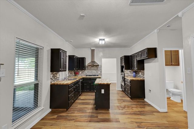 2439 Whitetail Drive, Mesquite, TX 75181