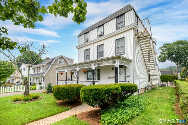 18 Elm Tree Place 2nd floor, Stamford, CT 06906
