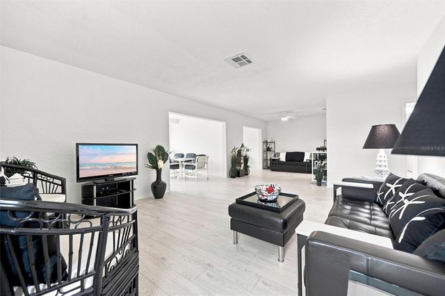 3626 MEDFORD LANE 1537, Sarasota, FL 34232