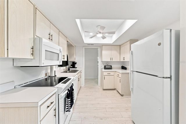 3626 MEDFORD LANE 1537, Sarasota, FL 34232