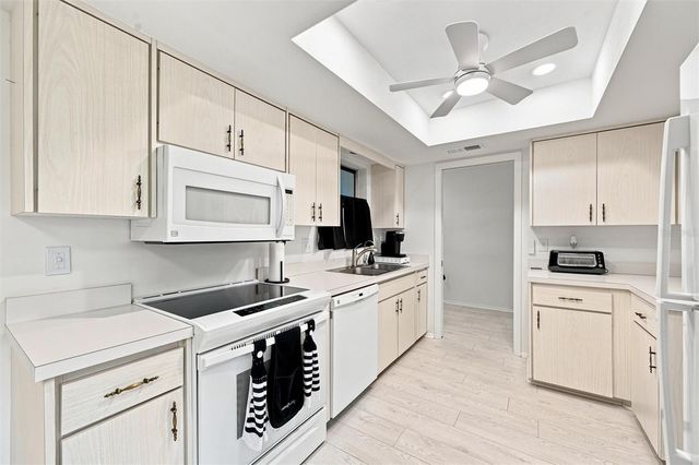 3626 MEDFORD LANE 1537, Sarasota, FL 34232