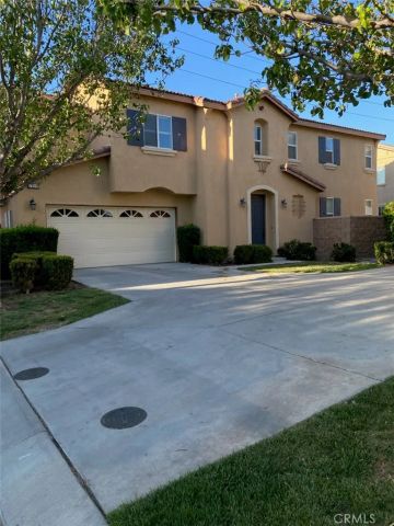 7076 Luminaire Court, Eastvale, CA 92880